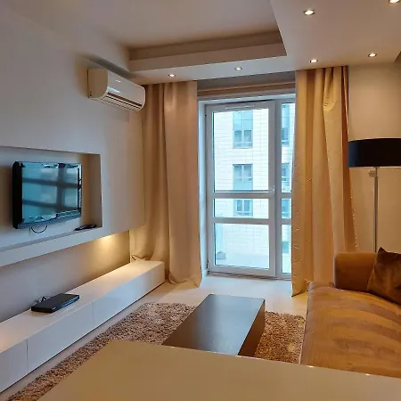 Platinum Towers 1 Bedroom Daire *