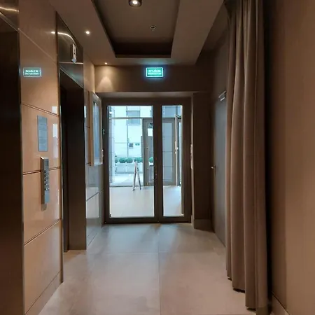 Platinum Towers 1 Bedroom